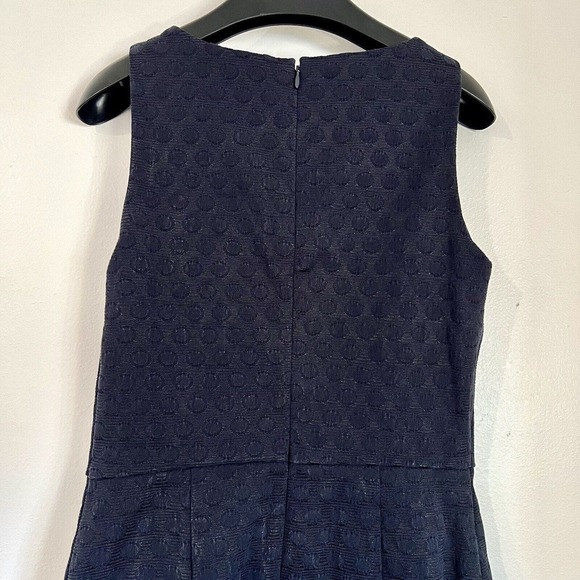 Banana Republic Size 4 Navy Blue Textured Career Sheath Career Dress Sleeveless - Picture 8 of 14